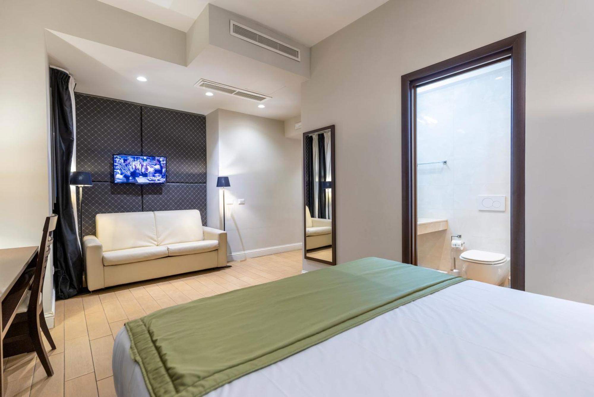 Chic&Town Luxury Rooms Piazza Del Popolo 1 — Photos 3